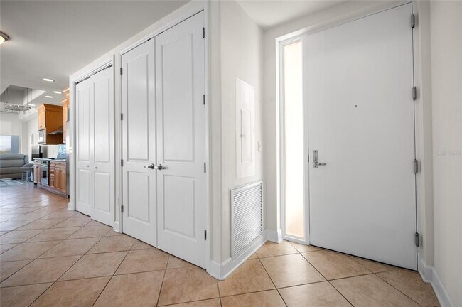 Building Photo - 1375 Beach Rd