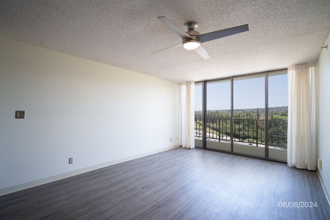 Building Photo - 1BD/1BA CONDO in Aiea at Pearl Regency