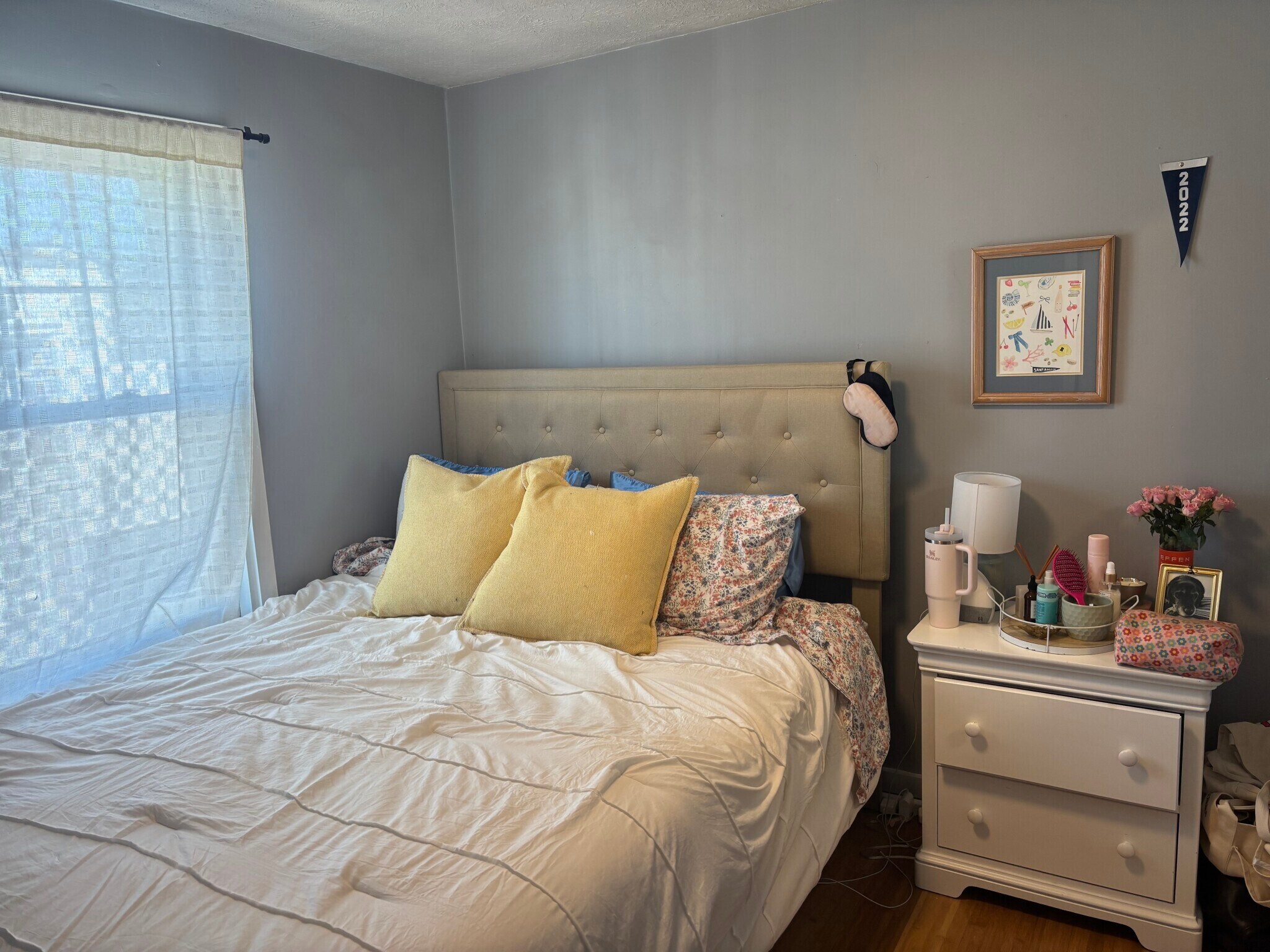 Building Photo - 522 E 3rd St