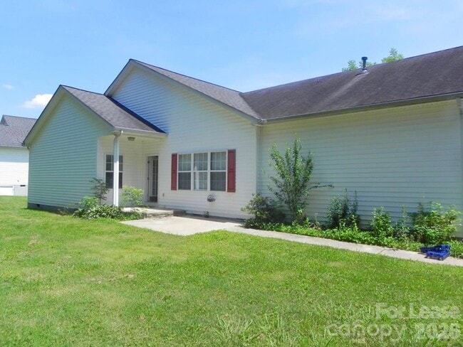 Building Photo - 13604 S Old Statesville Rd