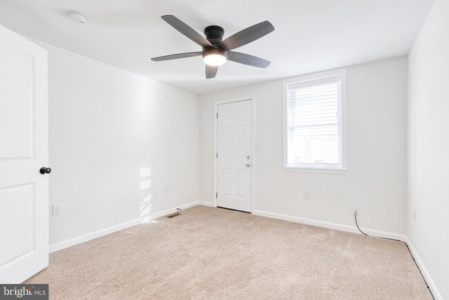 Building Photo - 217 N Belnord Ave