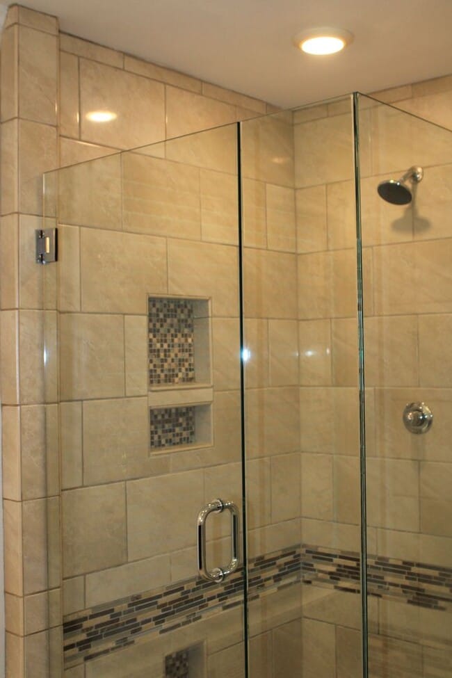 Building Photo - 3 Bedroom 2 bath W/ Bonus In Hammond Hills
