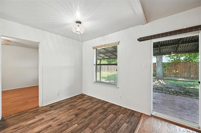 Building Photo - 1333 Mercedes St