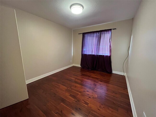 Building Photo - 11830 Meadow Pl Dr
