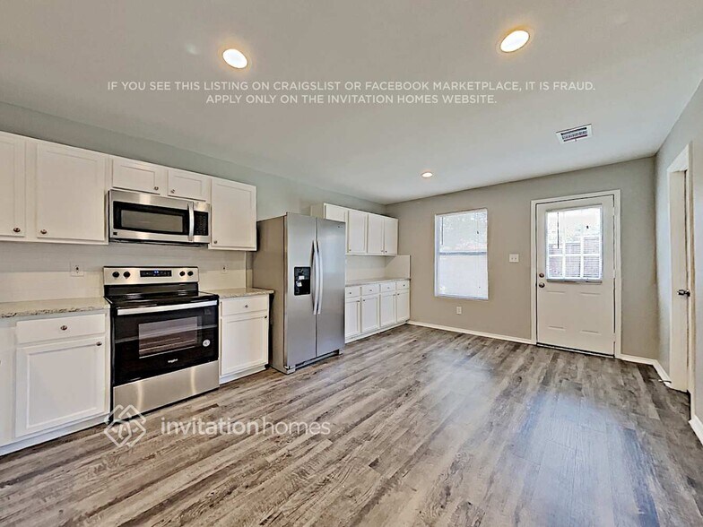 Building Photo - 4401 Courtside Dr