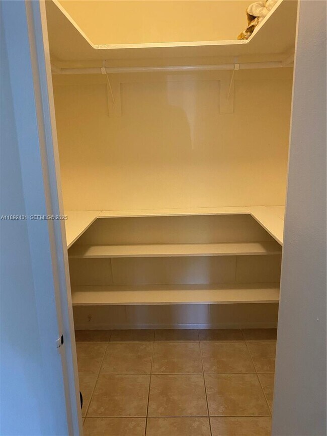 Building Photo - 17620 Atlantic Blvd