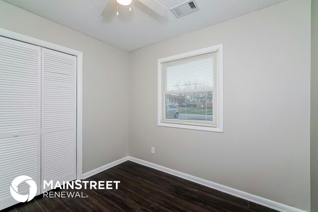 Building Photo - 6404 Venango Dr