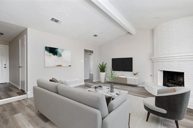 Building Photo - 178 Oakside