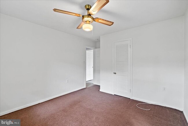 Building Photo - 919 Ednor Rd