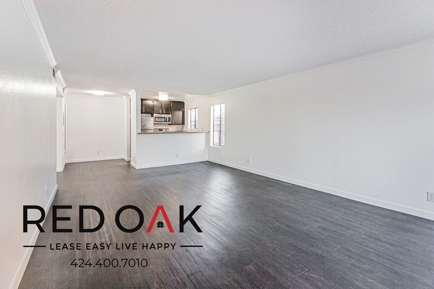 Building Photo - 1522 N Formosa Ave