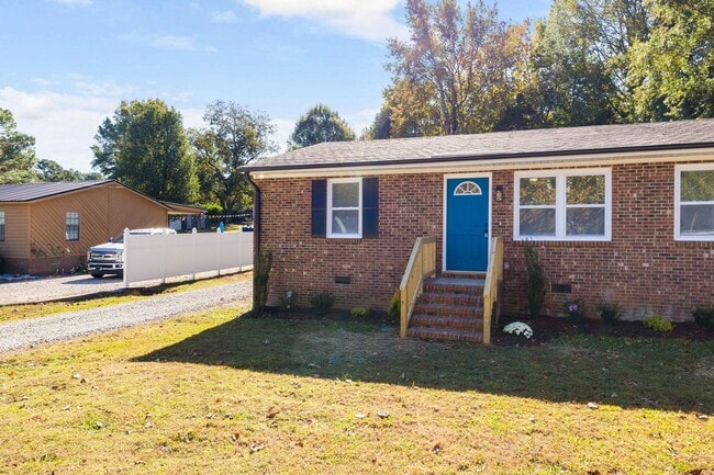 Building Photo - 512 E Branch St