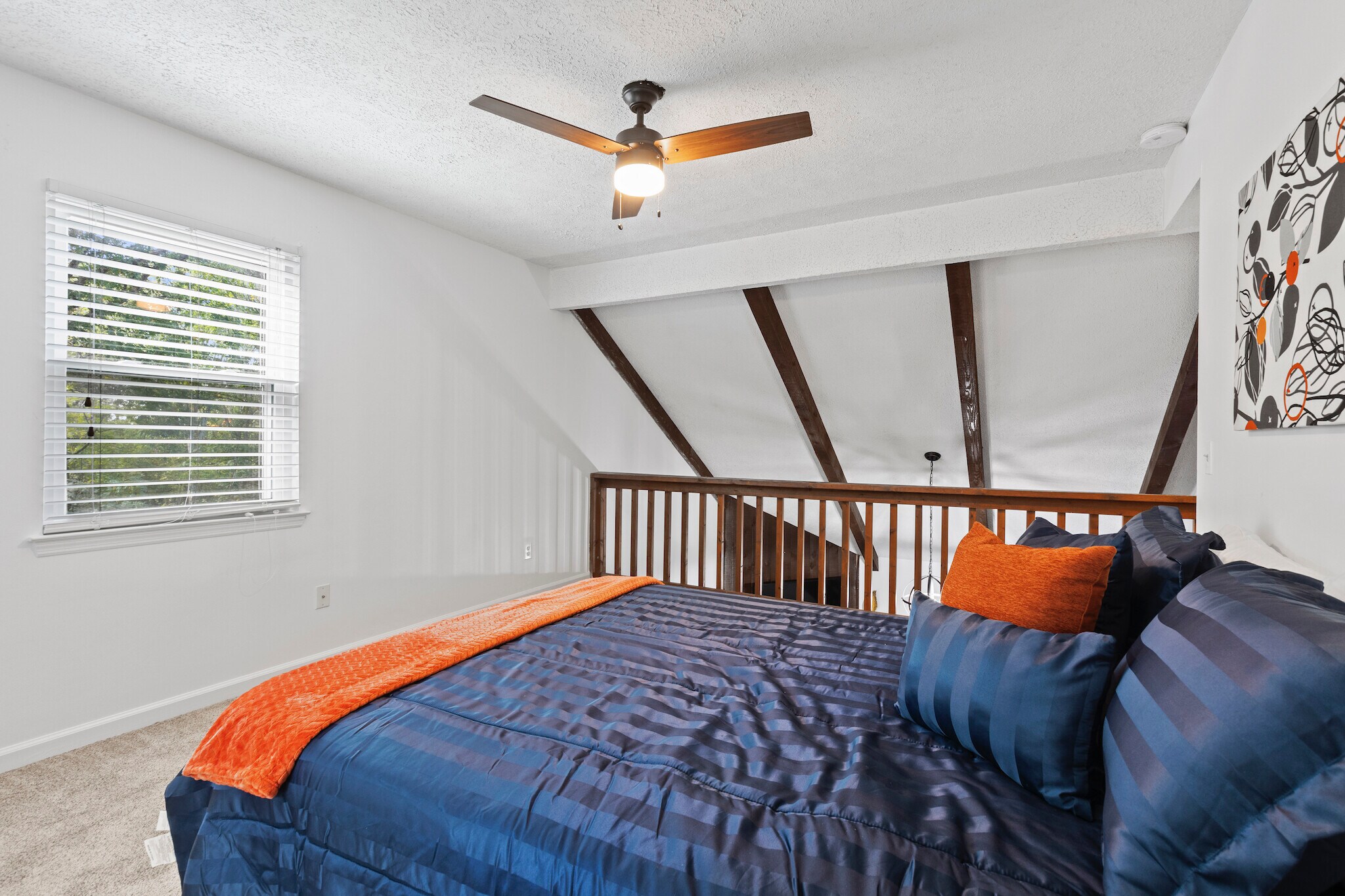 Upstairs loft bedroom or office space. - 1315 E. Main St Ext