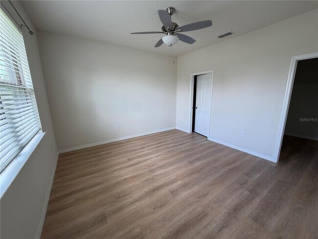 Building Photo - 1917 Cayman Cove Cir