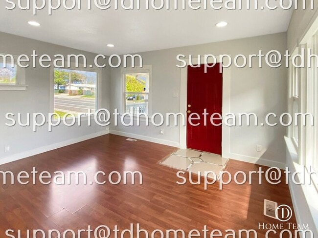 Building Photo - 7118 S Tyler St