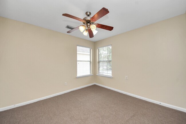 Building Photo - 8127 Tassel Field Ln