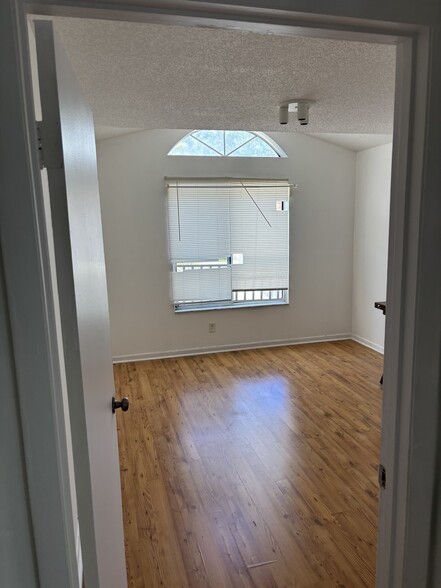 Building Photo - 1108 Coral Club Dr