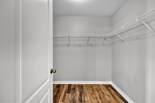 Building Photo - 9431 Pouder Ln