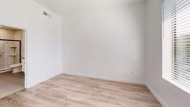 Building Photo - 9160 N 67th Ave