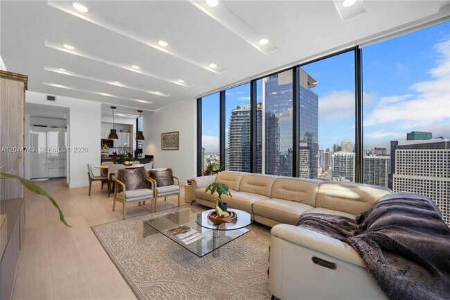 Building Photo - 1010 Brickell Ave