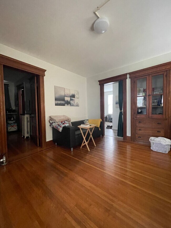 Building Photo - 23-25 Woodland Street