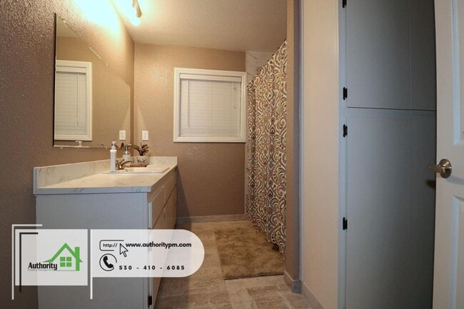 Building Photo - 30593 Sleepy Hollow Dr. Shingletown, Wood ...