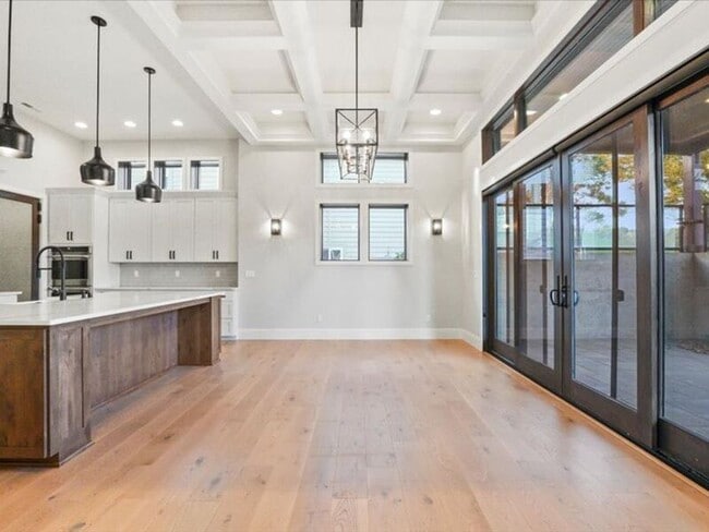 Building Photo - 3500 S Morain St