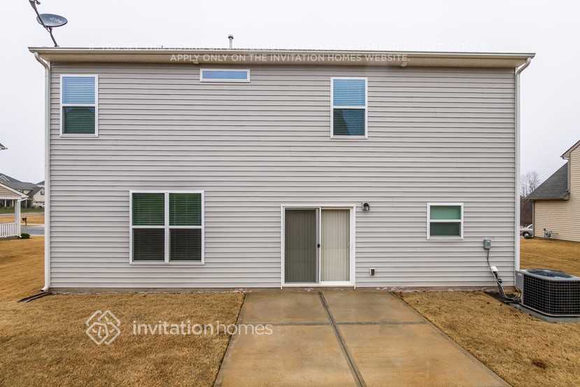Building Photo - 124 Gilden Way