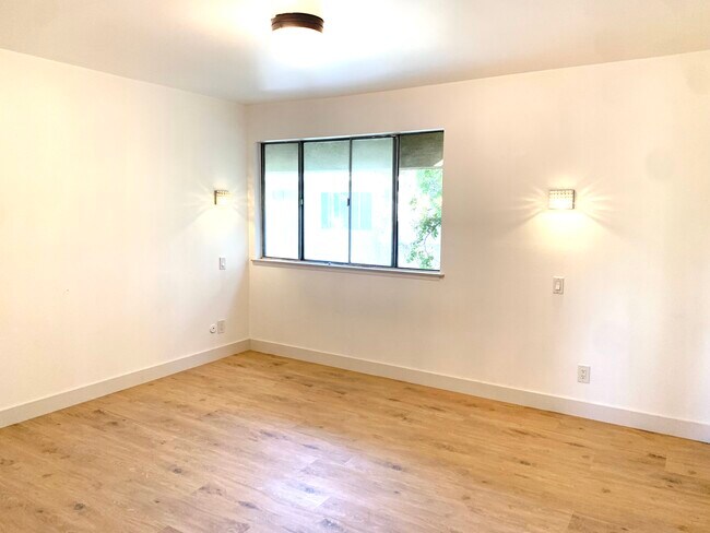 master badroom with crystal sconces - 11138 Aqua Vista St