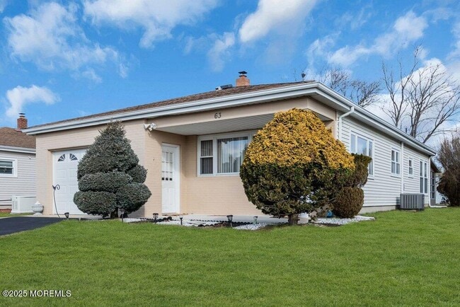 Building Photo - 63 Hyannis St