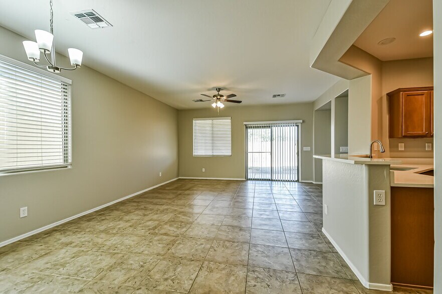 Building Photo - 43240 N Whisper Ln