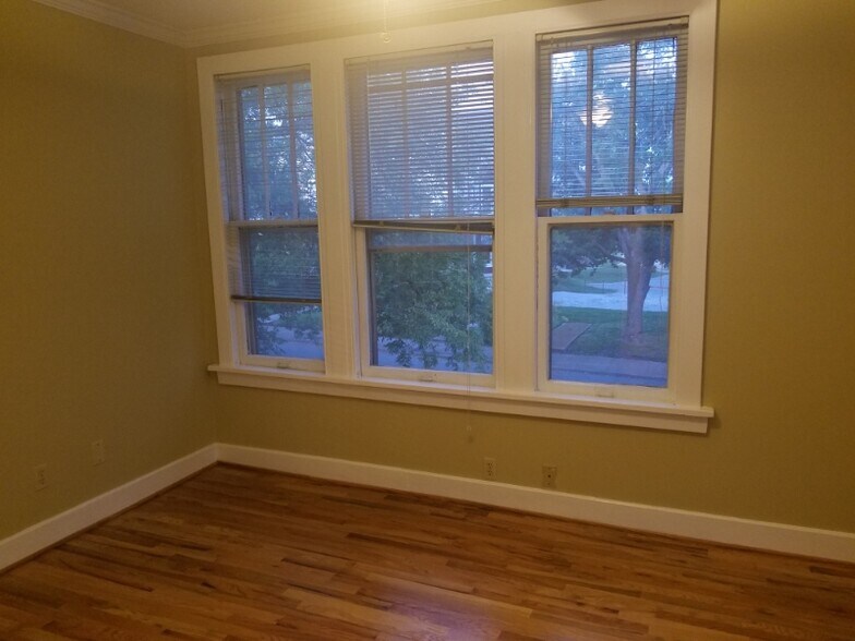 Building Photo - 331 22nd Ave N