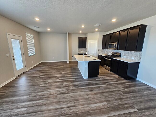 Building Photo - 3708 Sweet Watermelon Ln