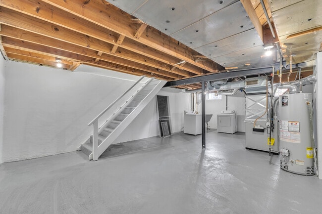 Building Photo - 3354 Coolidge Hwy