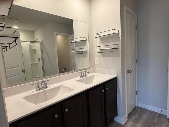 Building Photo - 4613 Wildaire Ln