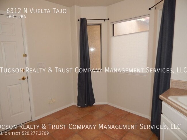 Building Photo - 6312 N Vuelta Tajo
