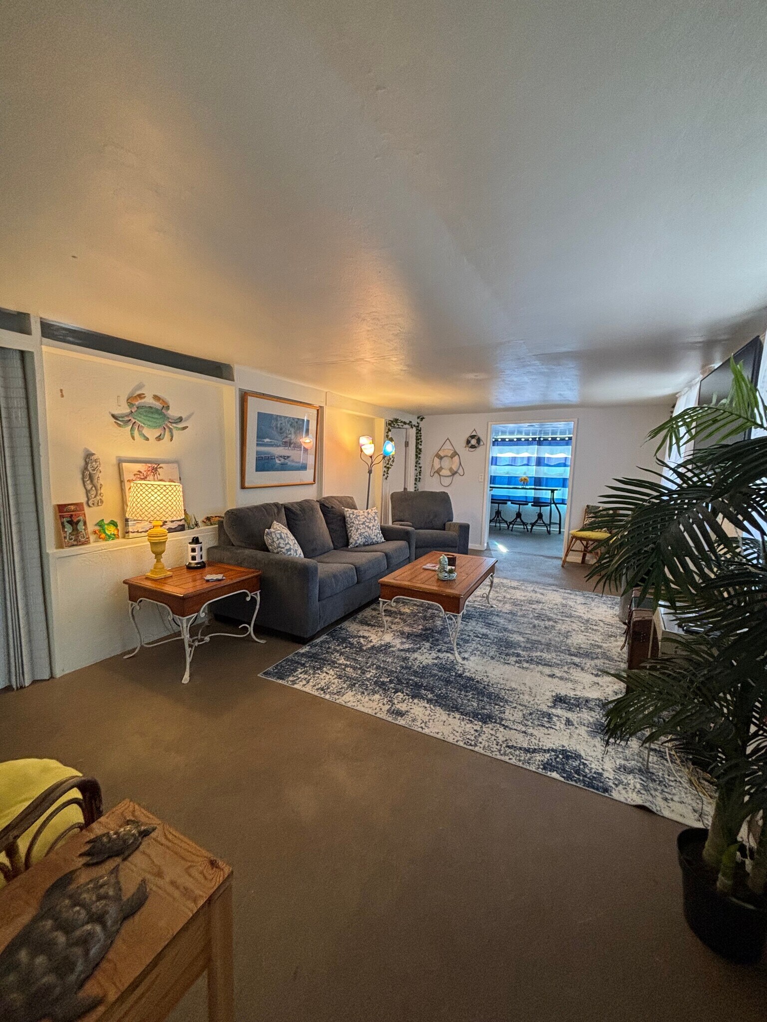 Building Photo - 2 Bed/1 Bath