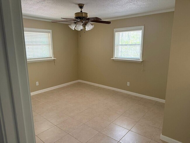 Building Photo - 92 Grey Fox Ln