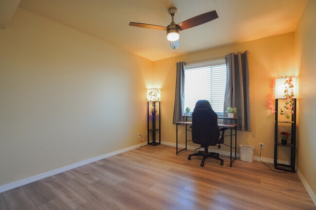 Building Photo - 845 W Romo Jones St