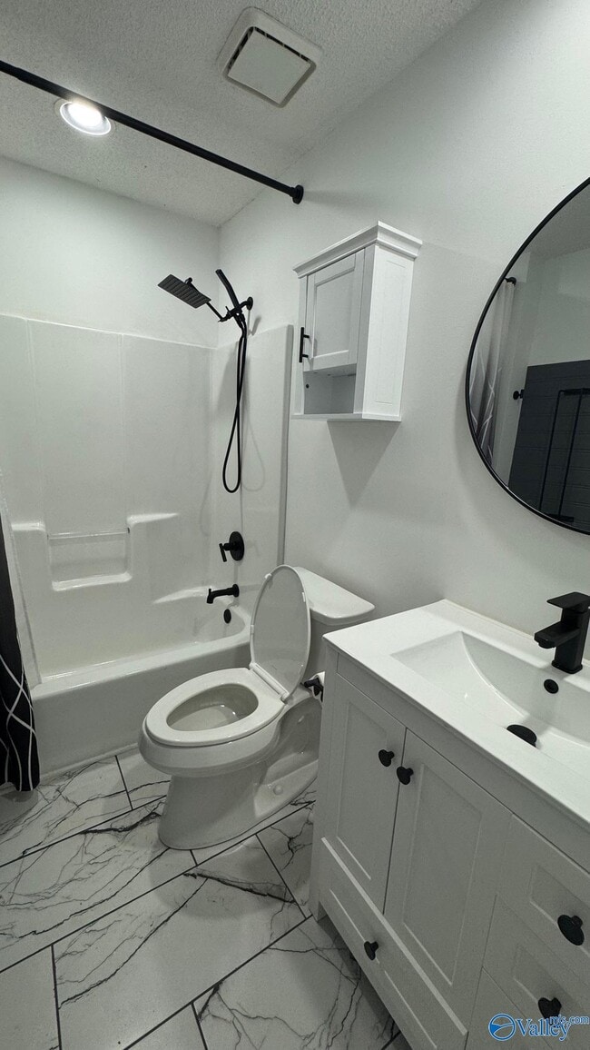 Building Photo - 157 Chanel Dr