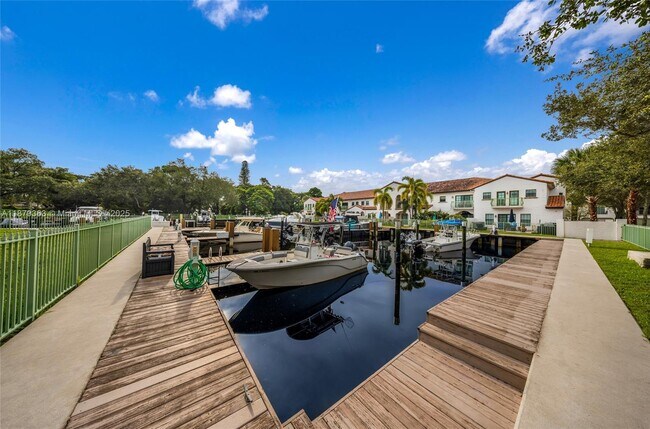 Building Photo - 2900 Hidden Harbour Ct
