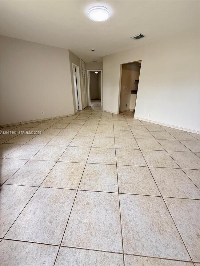 Building Photo - 2240 N 57th Way