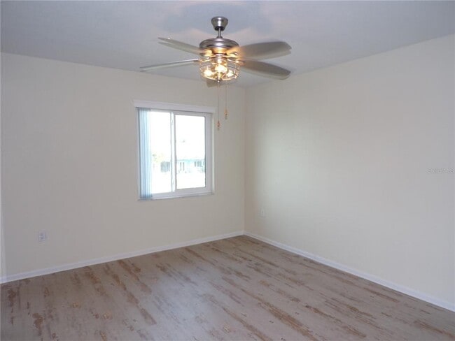 Building Photo - 1335 Mineo Dr