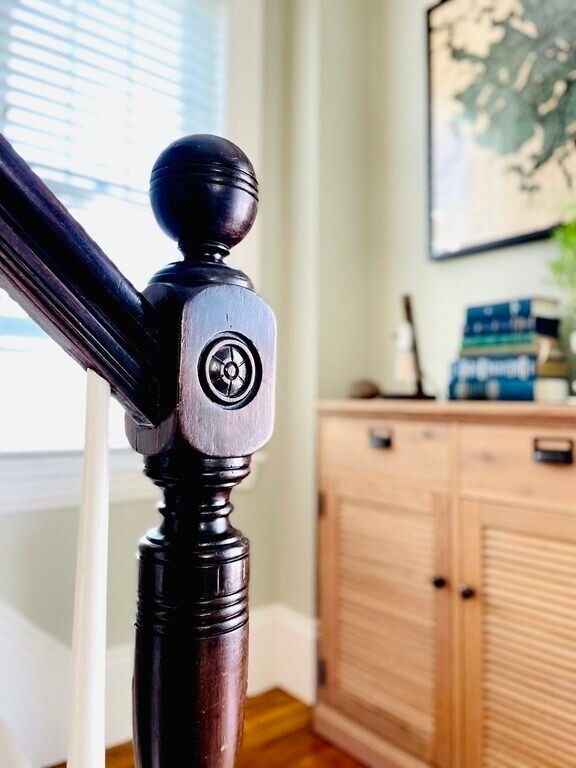 Building Photo - 35 Wellesley St