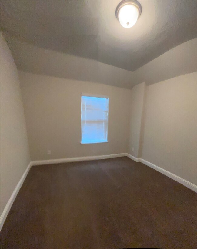 Building Photo - 14915 Gyrfalcon Fork