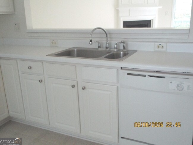Building Photo - 1112 Thornborough Dr