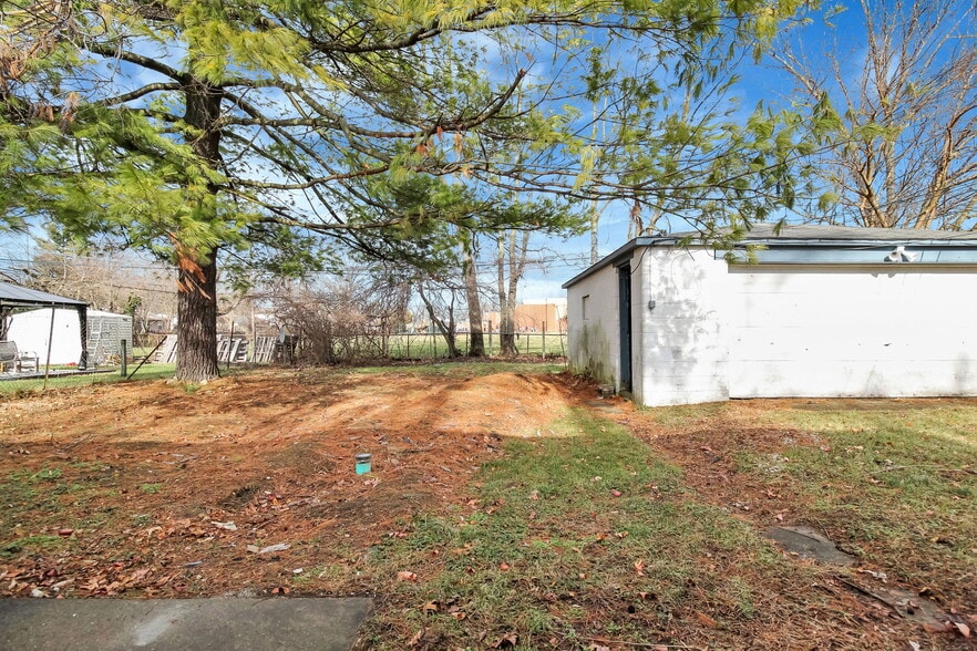 Building Photo - 4294 Ellery Dr