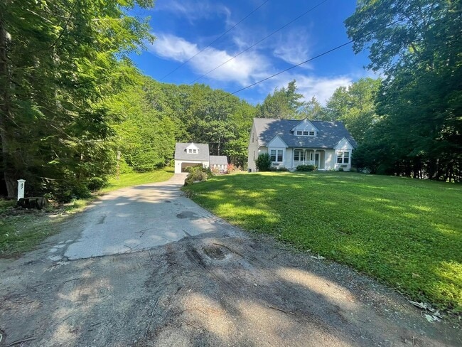 Building Photo - 3 Bed 2.5 Bath Home in Dover