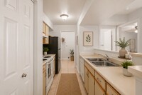 Building Photo - 3036 Parkway Blvd