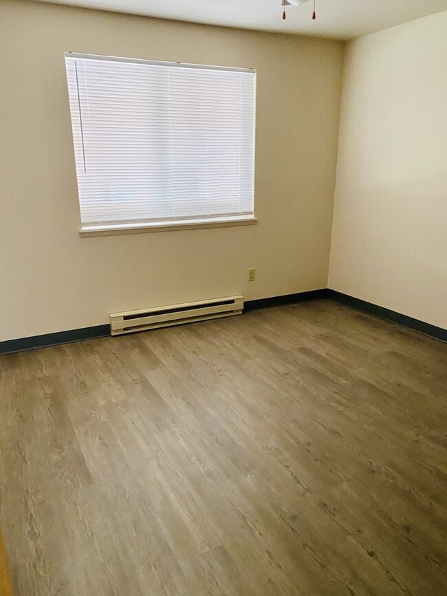 Building Photo - 505 Louis J Ave