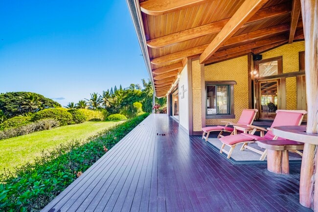 Building Photo - 275 Haumana Rd